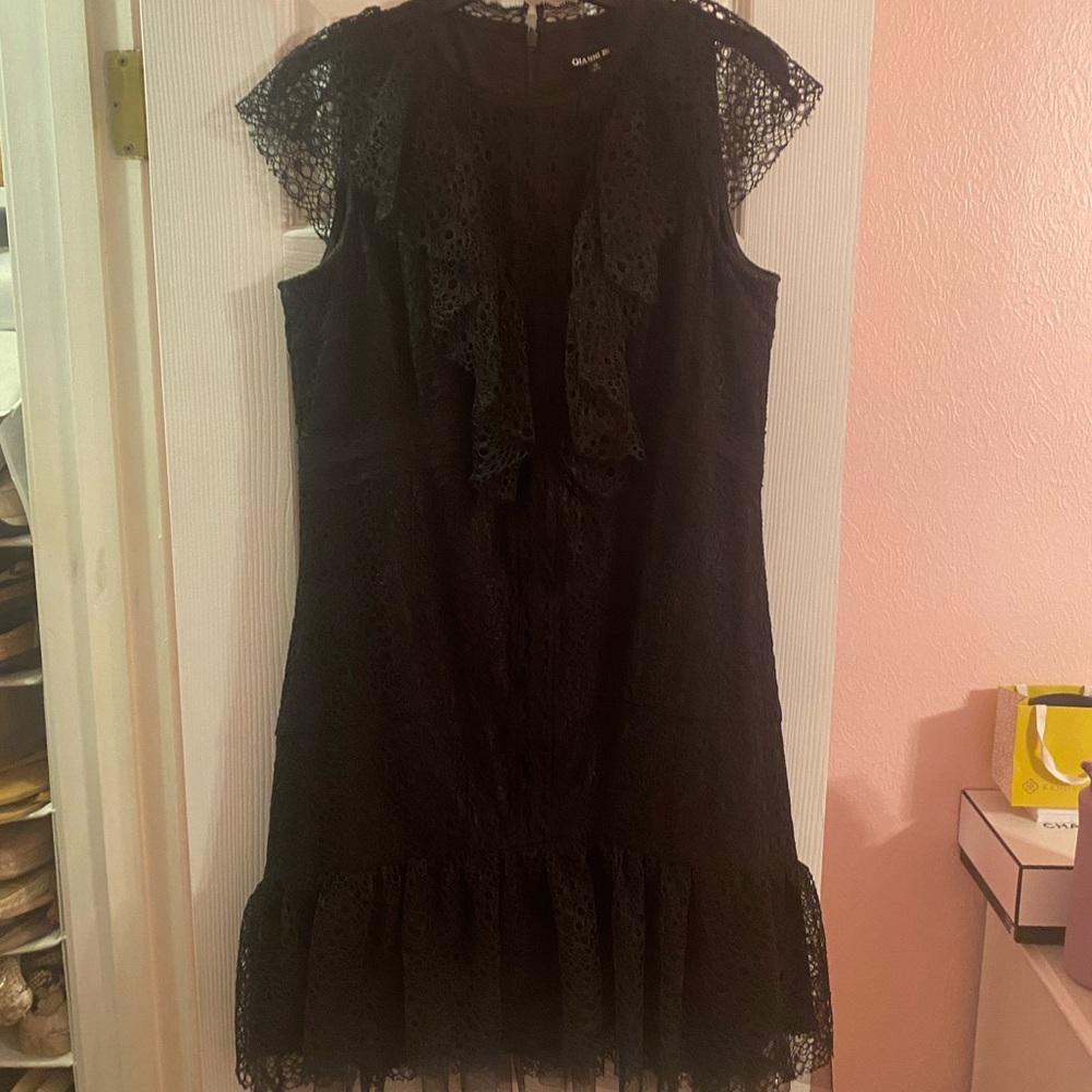 Black Gianni Bini dress